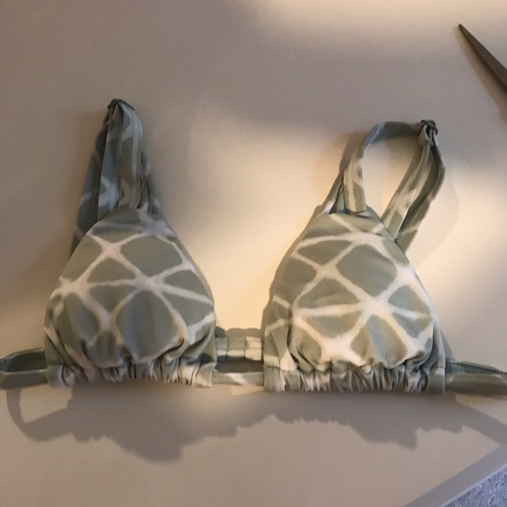 RVCA Suit Top